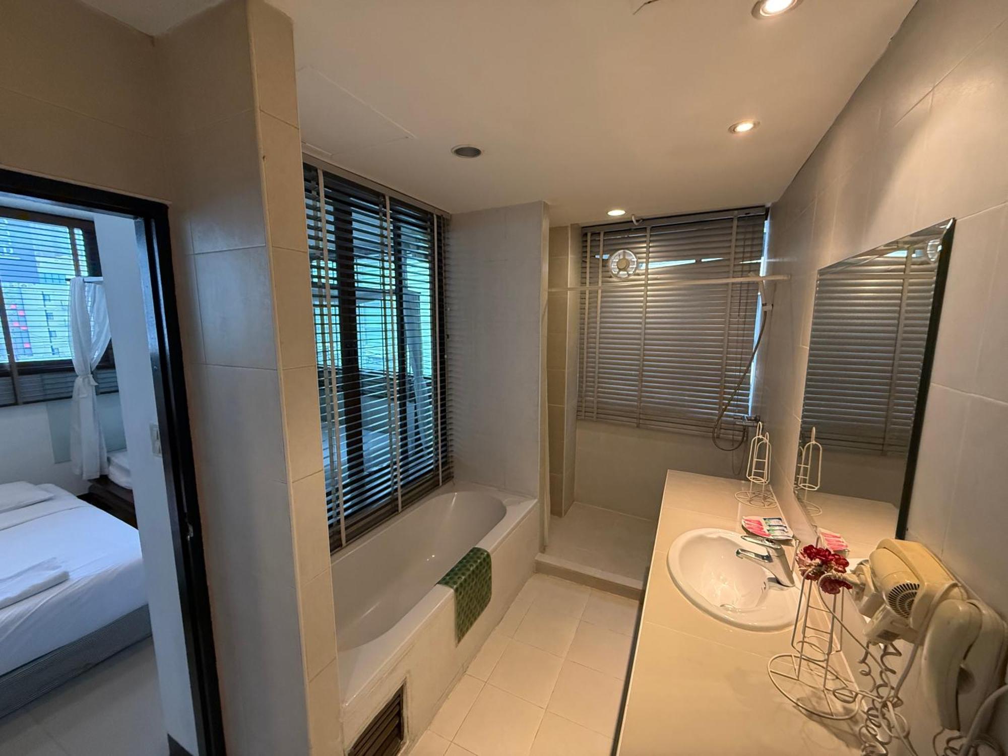 The Best Bangkok House Bagian luar foto