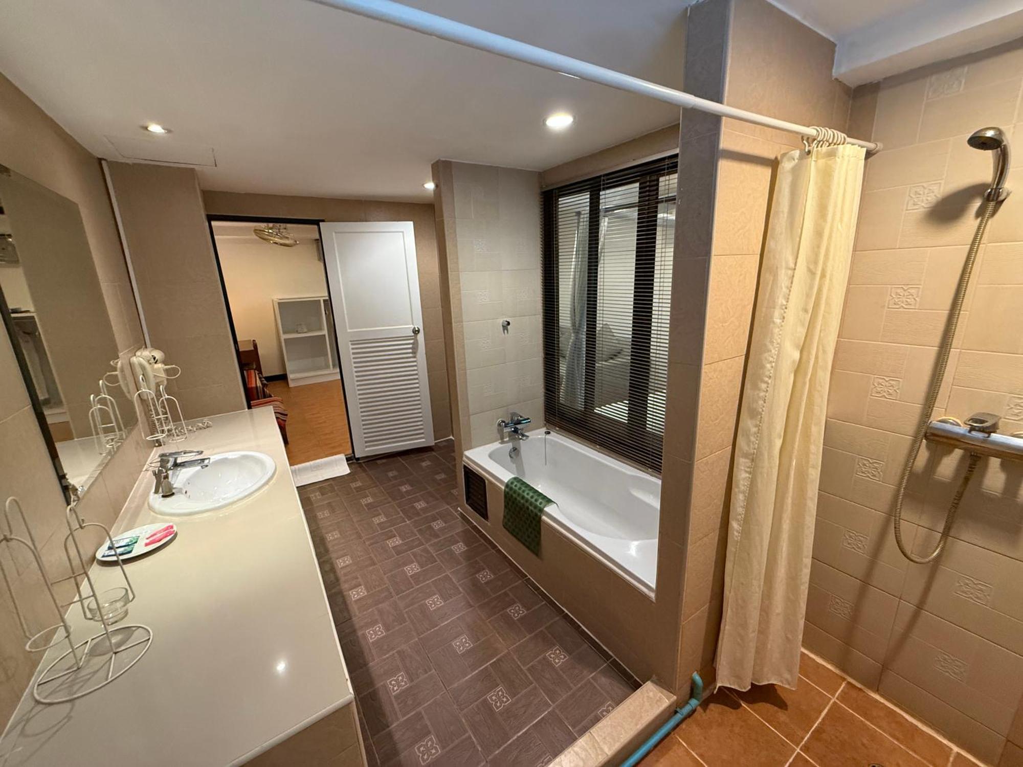 The Best Bangkok House Bagian luar foto