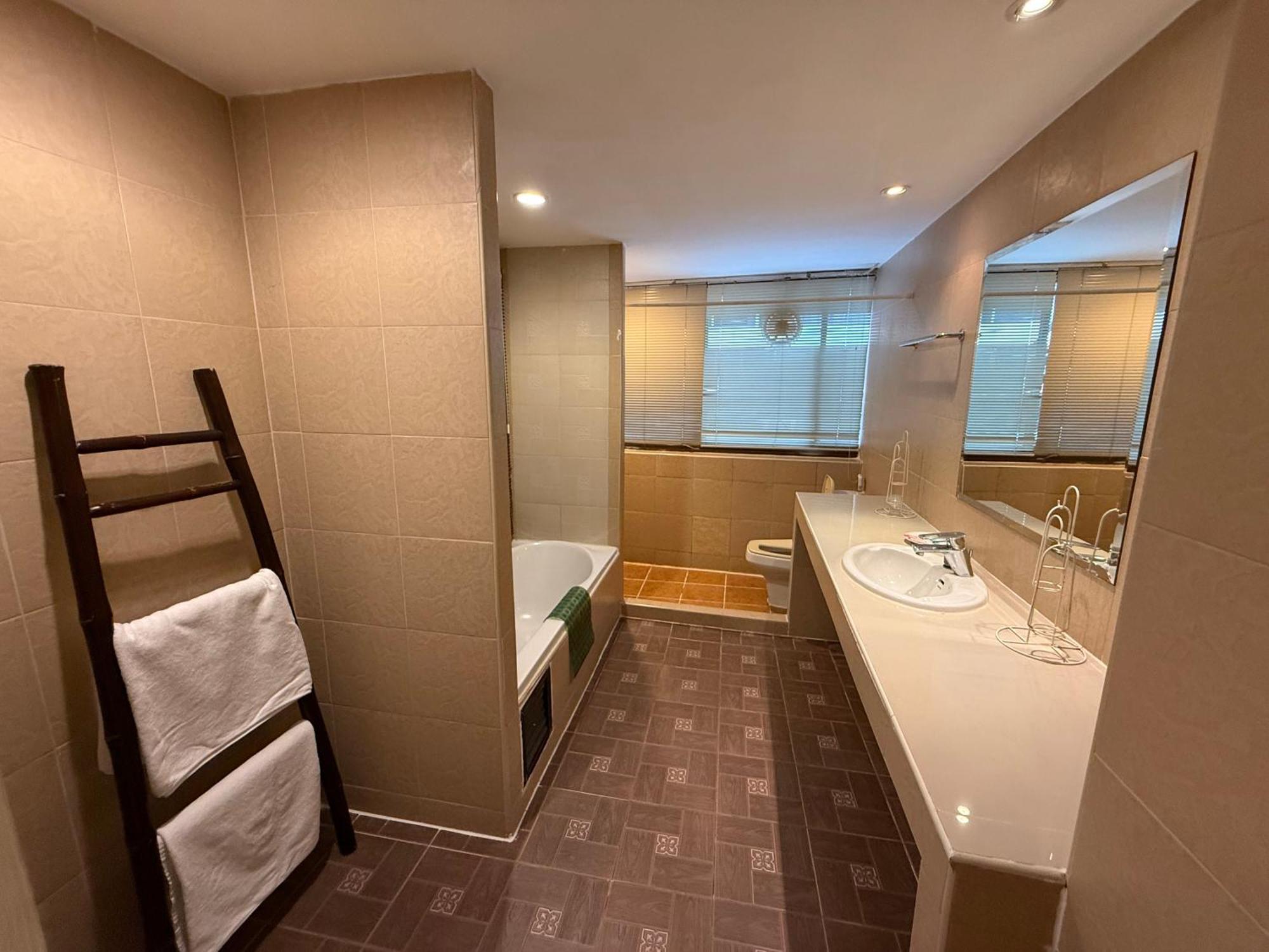 The Best Bangkok House Bagian luar foto